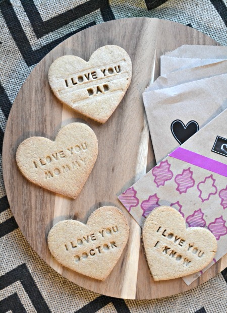 Shortbread cookies valentine's hearts with custom messages. With a couple geeky nods to Doctor Who and Star Wars.