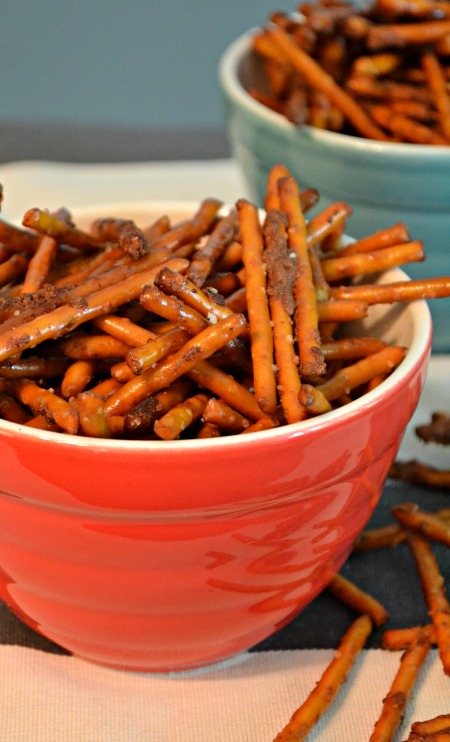 Sriracha BBQ Party Pretzels recipe. This is an irresistible snack to set out with the appetizer course. 