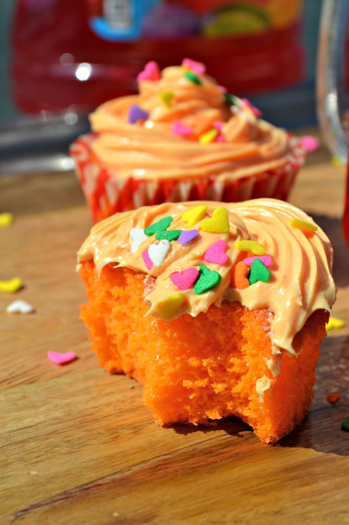 Kool-Aid Frosted Cupcakes. Add a Kool-Aid packet to frosting for an easy treat! #KoolOff #Shop