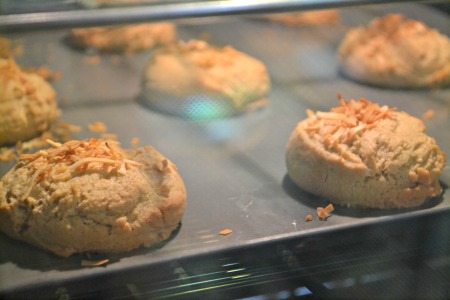 vanilla cookies oven